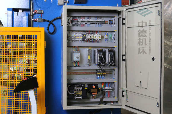 ZDPK-10032采用法國進口施耐德元氣件，穩定耐用壽命長